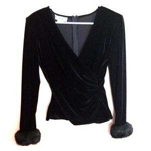 Cachet vintage black velvet top